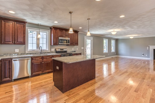 48 Bridle Road Billerica, MA 01821 - Photo 11 of 30 Gallery Image 11