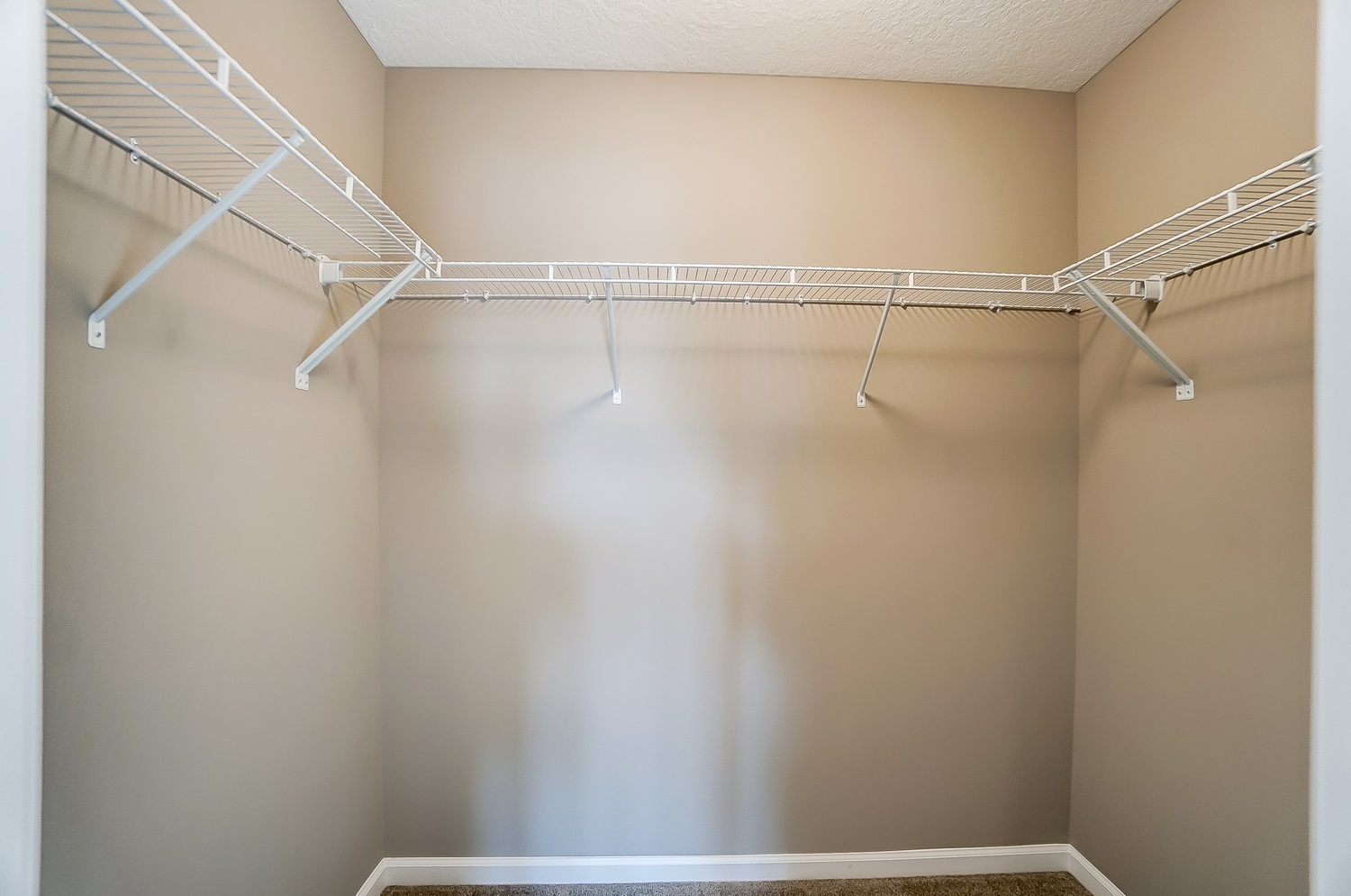 12057 Bozzio Road Fort Wayne, IN 46818 - Photo 19 of 36 Gallery Image 19