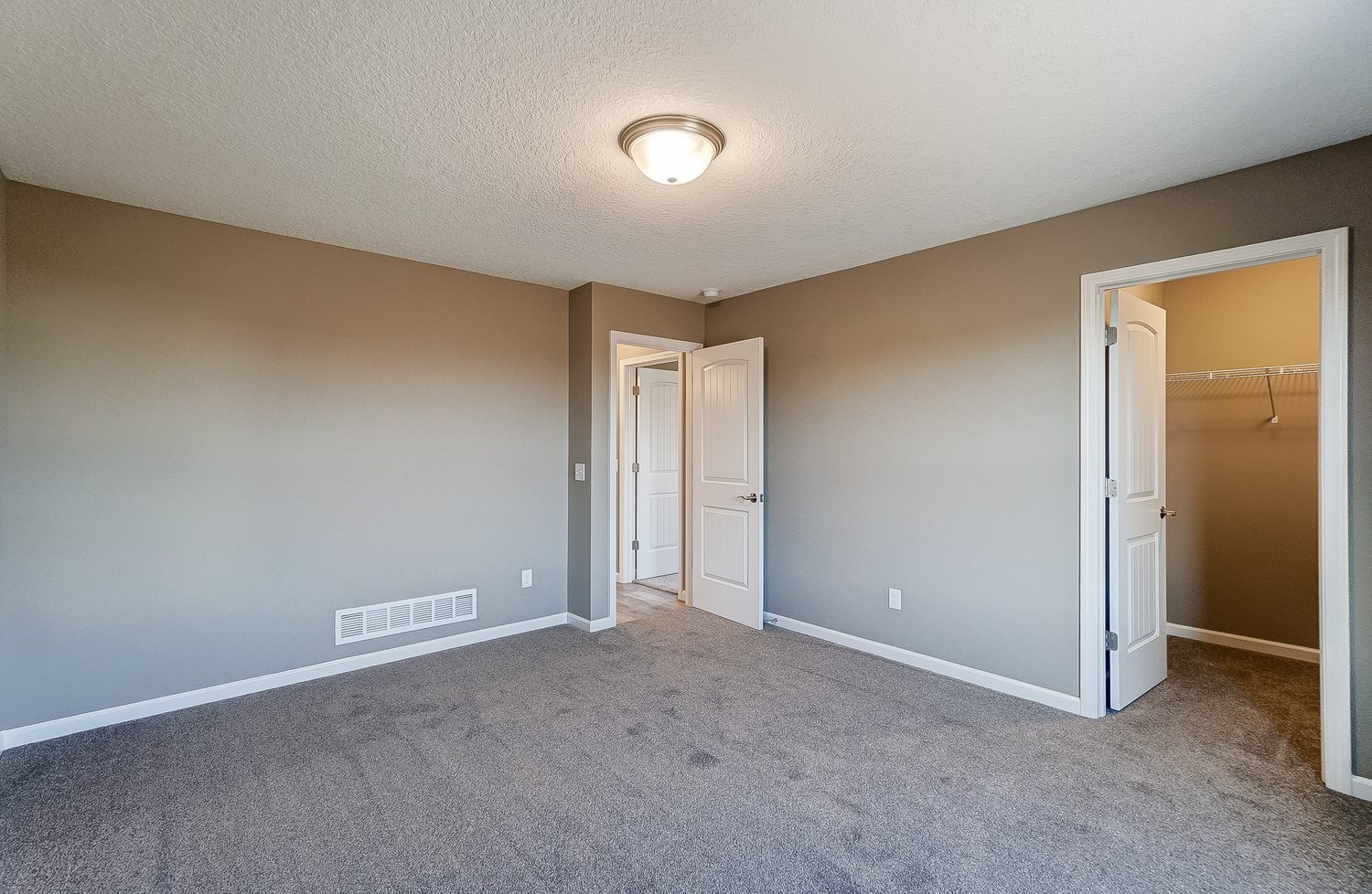 12057 Bozzio Road Fort Wayne, IN 46818 - Photo 27 of 36 Gallery Image 27