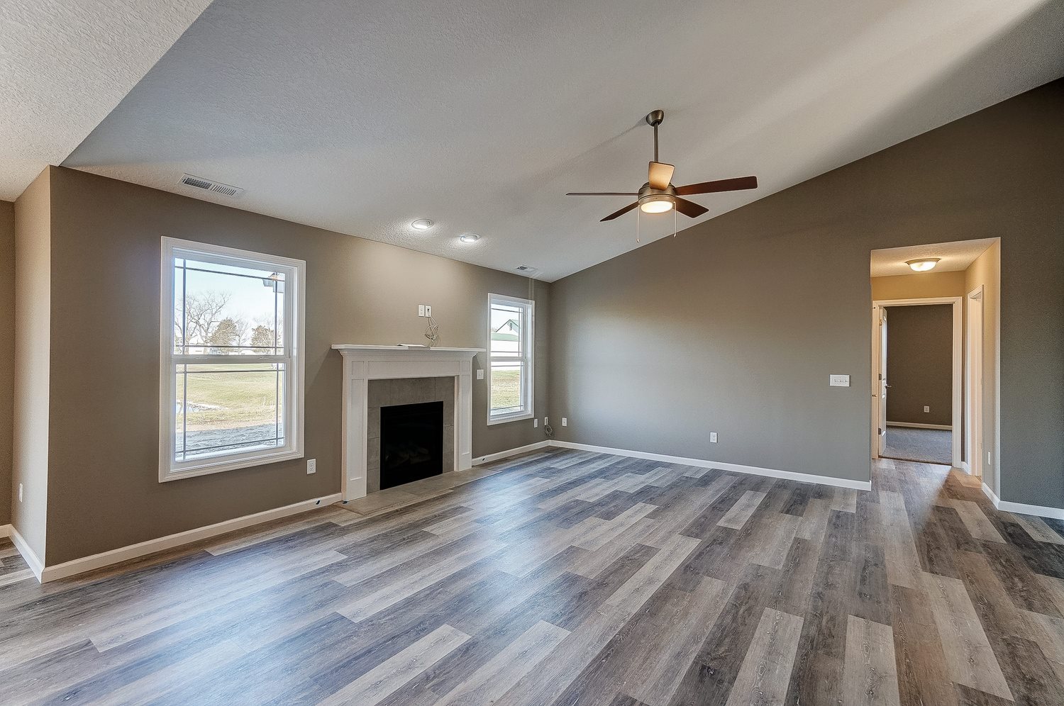 12057 Bozzio Road Fort Wayne, IN 46818 - Photo 8 of 36 Gallery Image 8