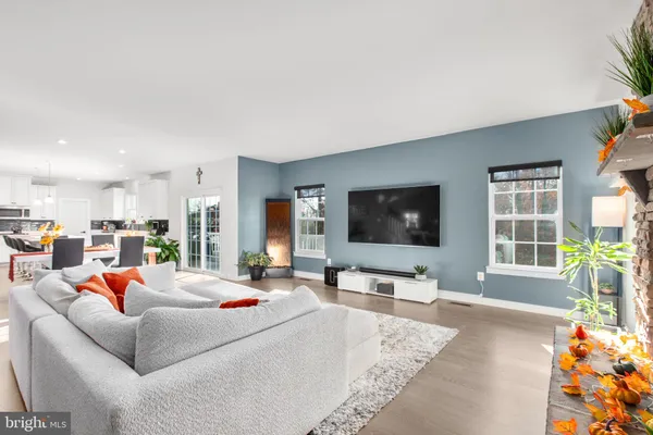 $889,900 | 12301 Fawn Lake Parkway, Spotsylvania, VA 22551