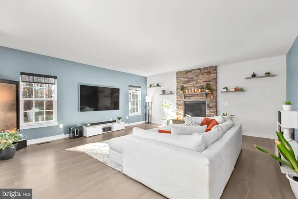 $889,900 | 12301 Fawn Lake Parkway, Spotsylvania, VA 22551