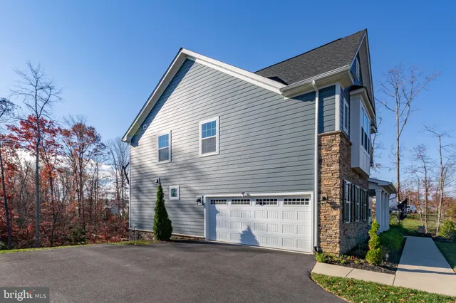 $925,000 | 12301 Fawn Lake Parkway, Spotsylvania, VA 22551