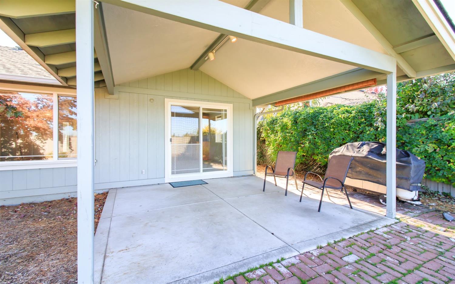 181 Autumn Ridge Road Talent, OR 97540 - Photo 19 of 25 a view of a room with a porch
