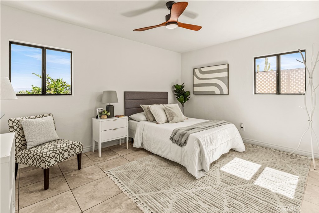 8841 Gardena Way Lakeside, CA 92040 - Photo 32 of 41 Secondary bedroom with lots of space
