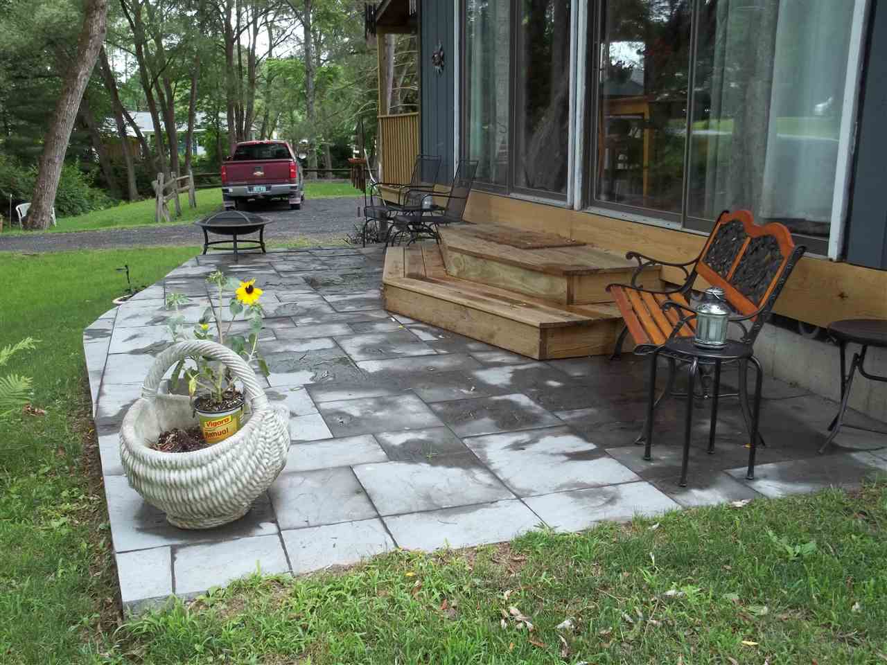 61 Tower Lane West Rutland, VT 05777 - Photo 3 of 20 Gallery Image 3