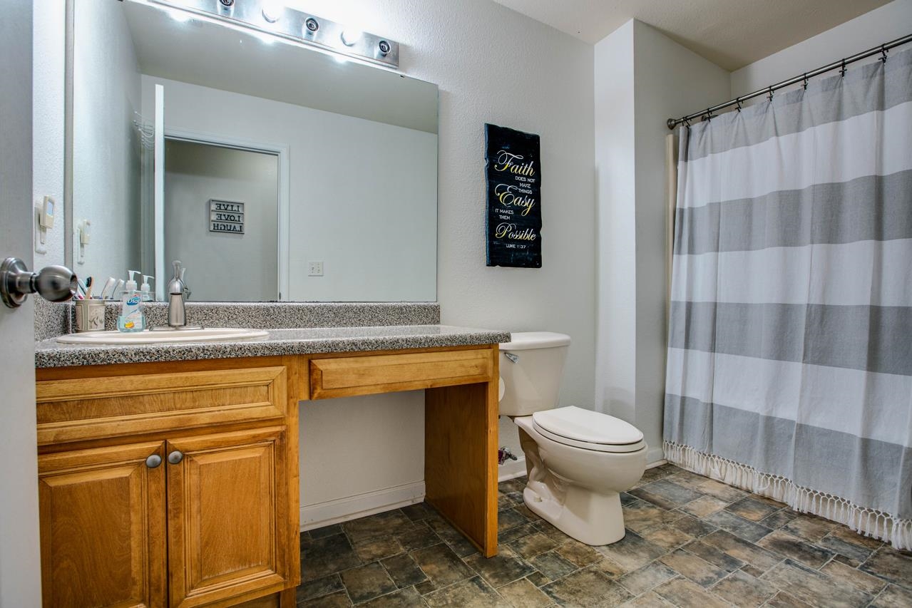 720 East Lake Road Quincy, FL 32351 - Photo 12 of 29 Gallery Image 12