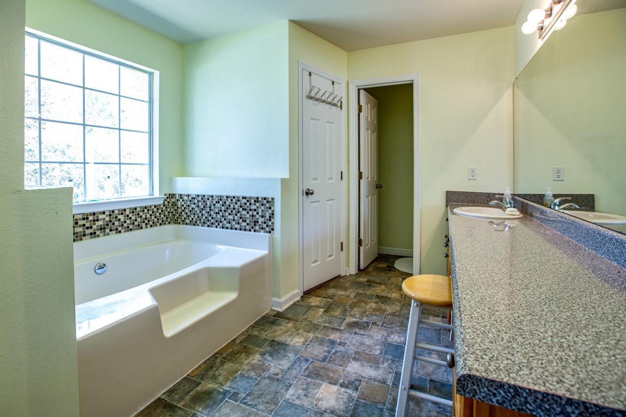 720 East Lake Road Quincy, FL 32351 - Photo 16 of 29 Gallery Image 16