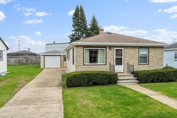 $234,900 | 815 Irvington Street, Green Bay, WI 54304