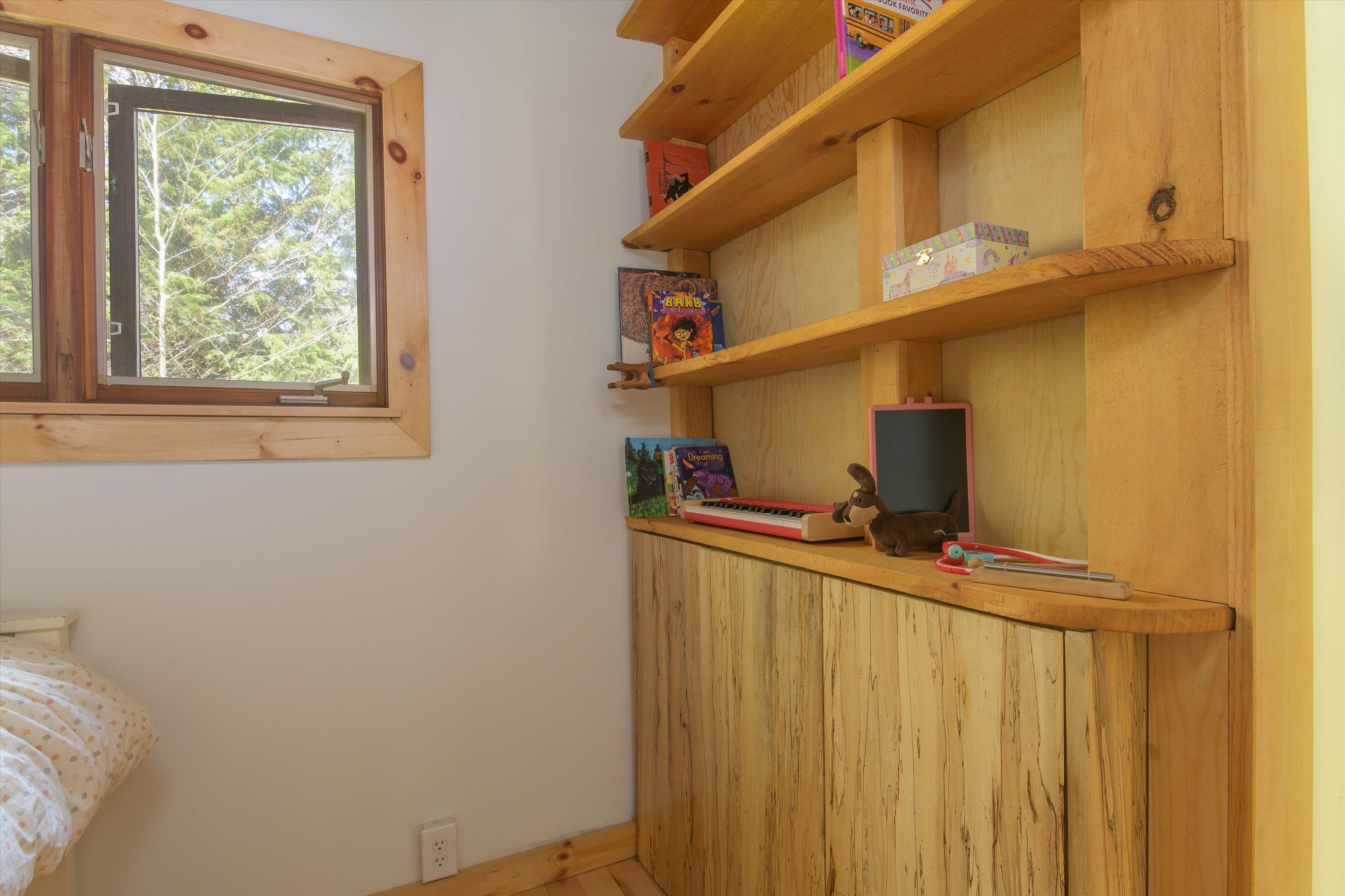 1310 Clif Reynolds Road Cambridge, VT 05464 - Photo 15 of 44