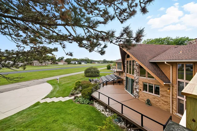 $1,950,000 | 607 Berkshire Court, Downers Grove, IL 60516