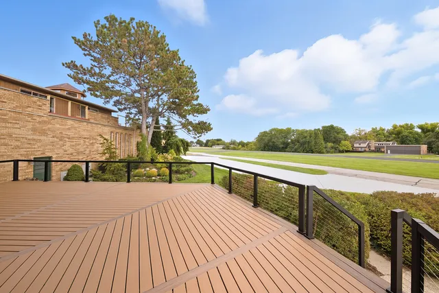 $1,950,000 | 607 Berkshire Court, Downers Grove, IL 60516