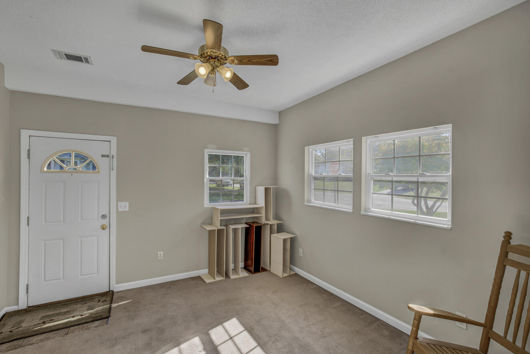 1314 Hampshire Road Charleston, SC 29412 - Photo 28 of 39 26