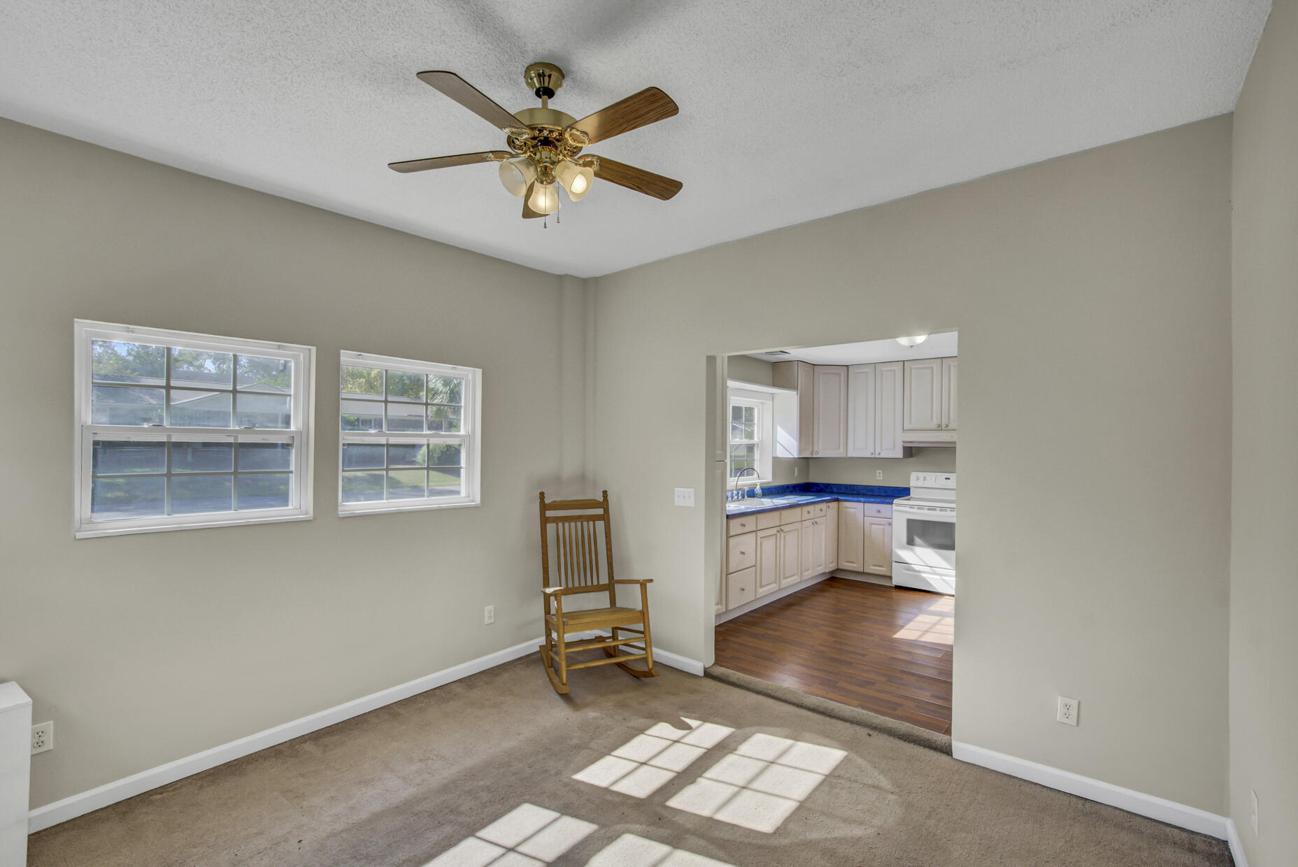 1314 Hampshire Road Charleston, SC 29412 - Photo 29 of 39 27