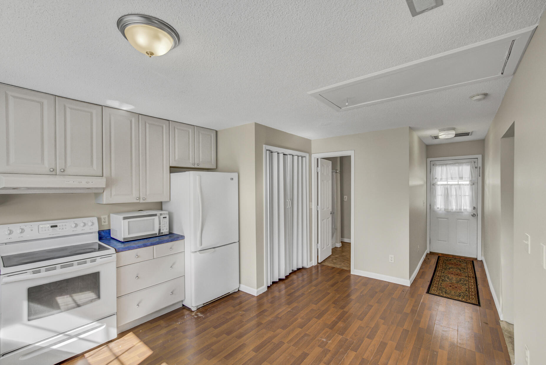 1314 Hampshire Road Charleston, SC 29412 - Photo 31 of 39 29