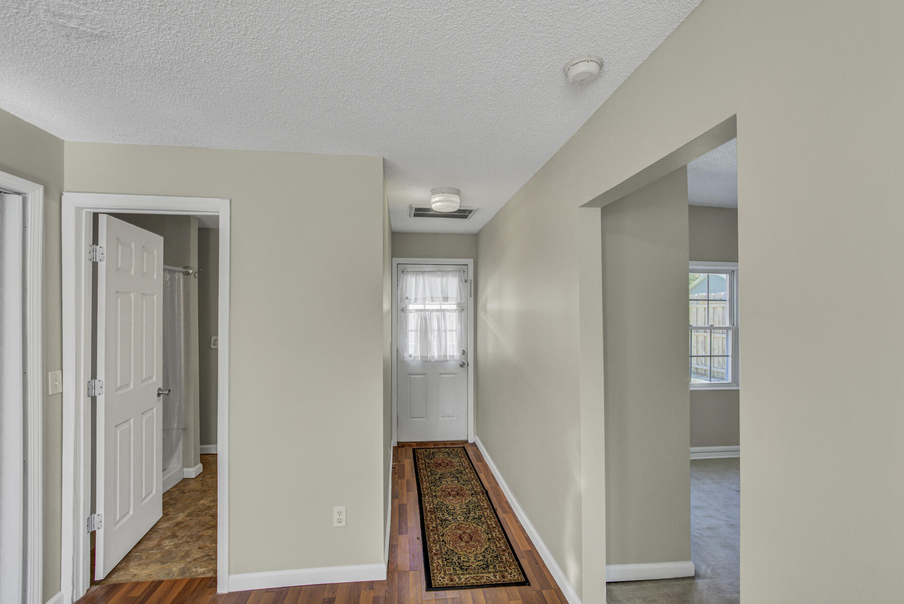 1314 Hampshire Road Charleston, SC 29412 - Photo 33 of 39 30