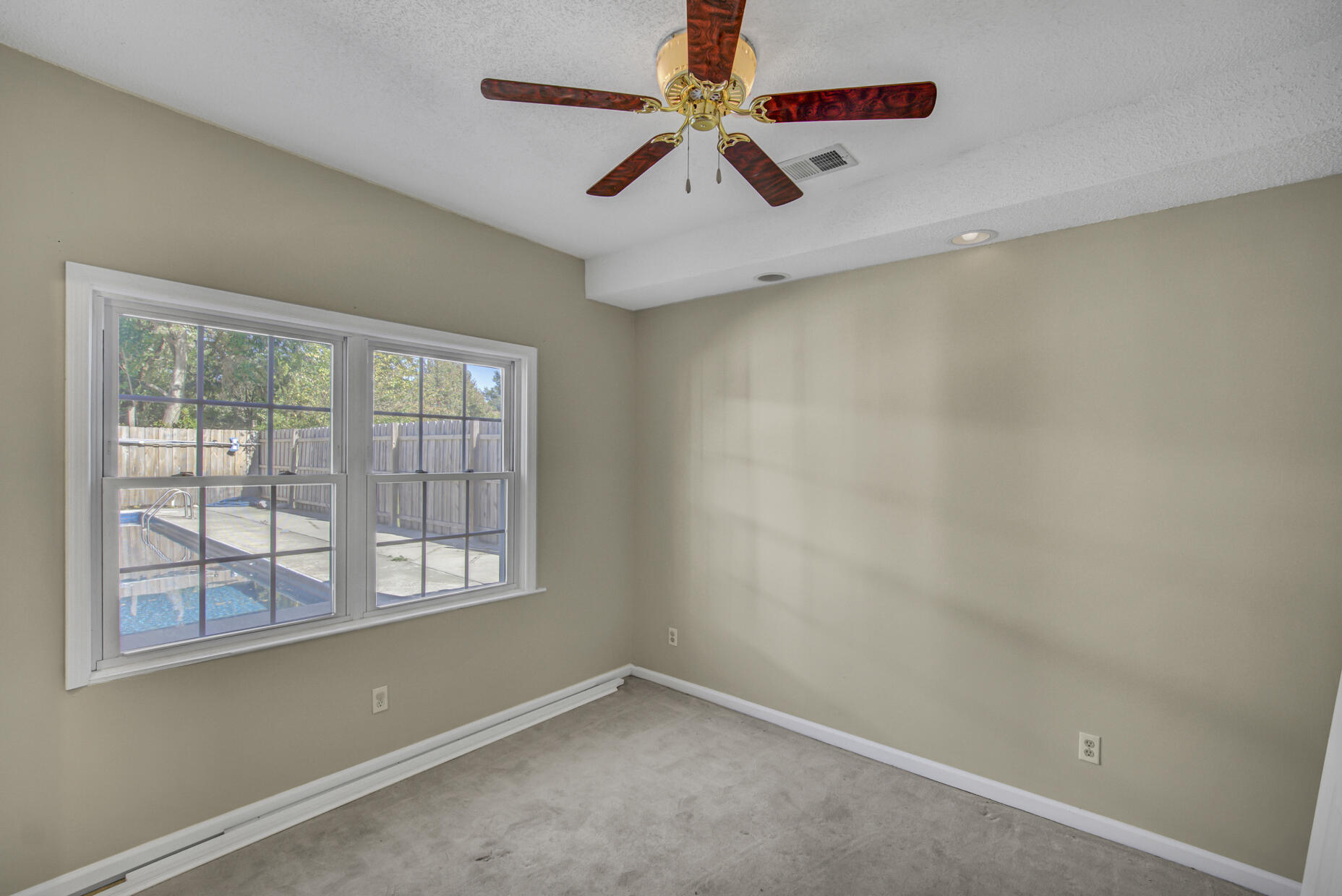 1314 Hampshire Road Charleston, SC 29412 - Photo 34 of 39 32