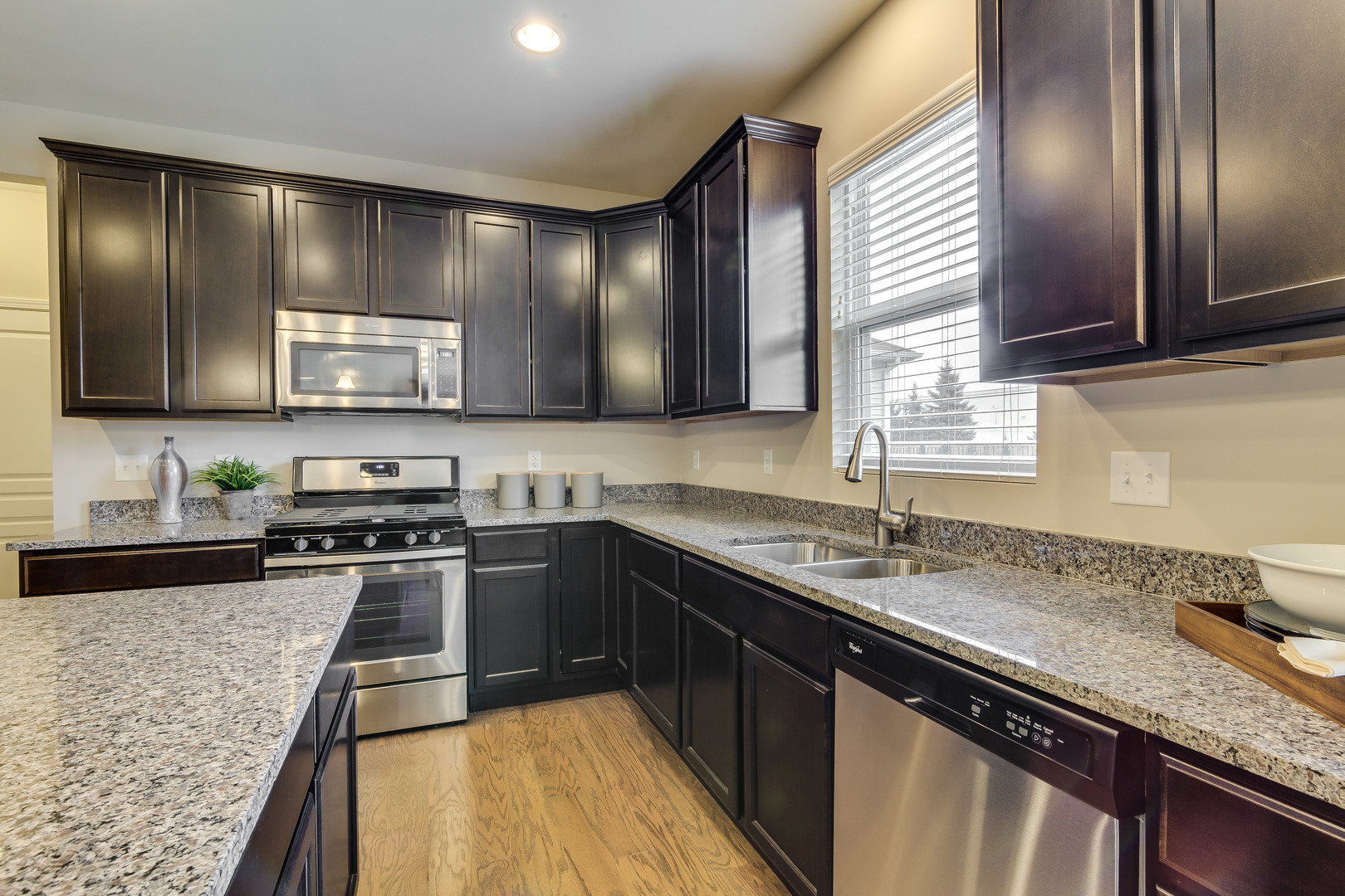 23434 West Lansdowne Road Plainfield, IL 60585 - Photo 2 of 12 Gallery Image 2