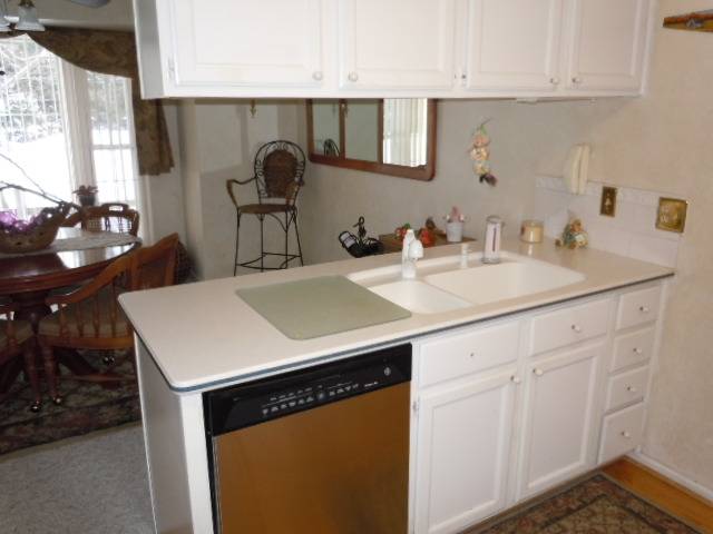 1645 B Huntington Park Rochester, MI 48309 - Photo 13 of 24 31091072-12.JPG