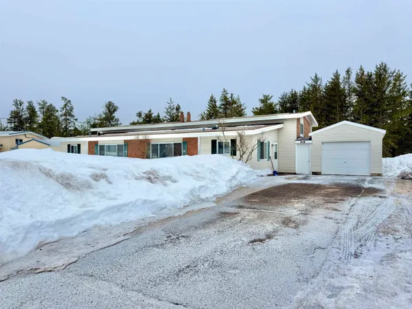$169,000 | 637-639 Valkyrie, Gwinn, MI 49841