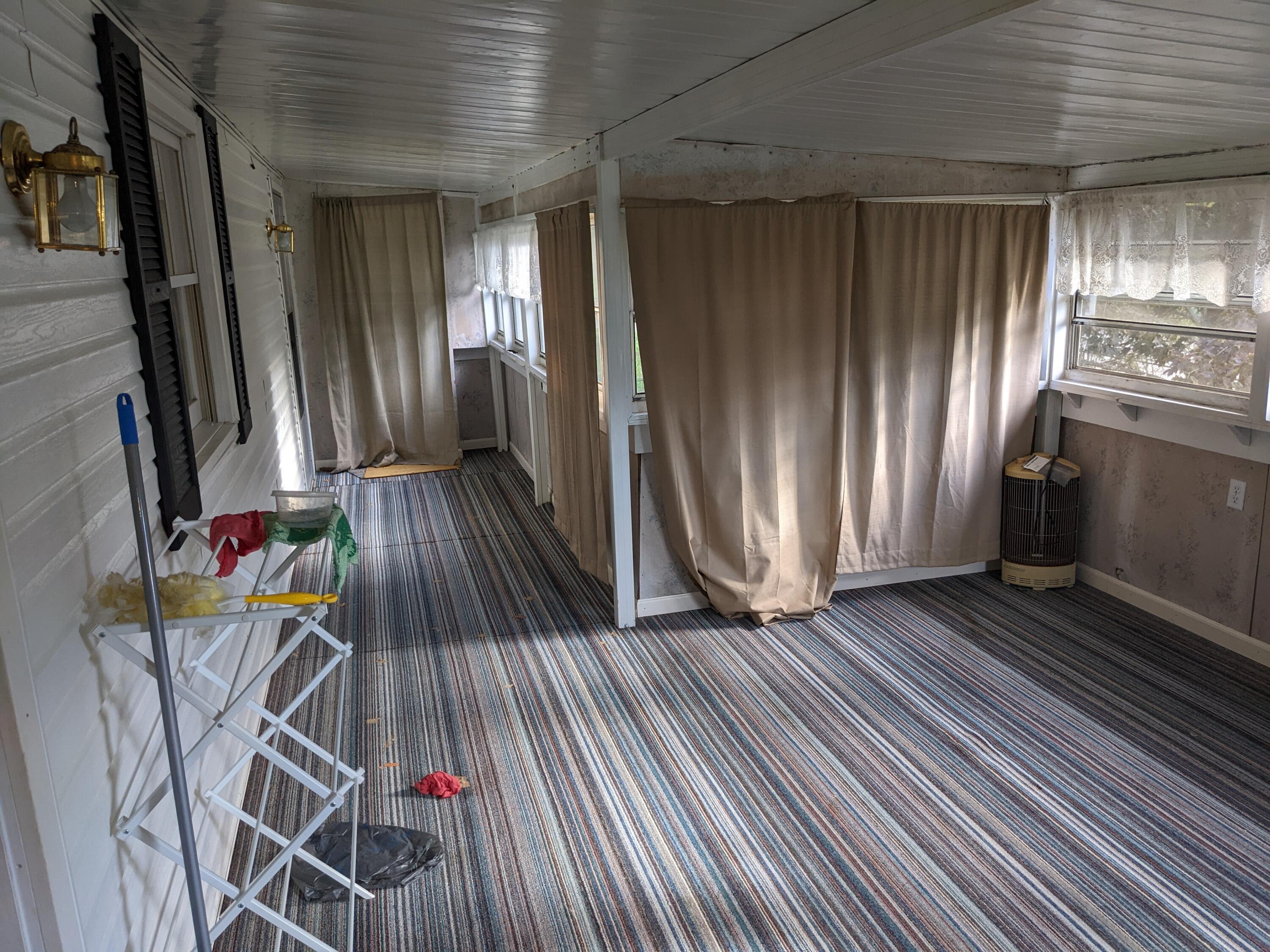 6103 Crystal Lane Wise, VA 24293 - Photo 15 of 19 Enclosed Back Porch