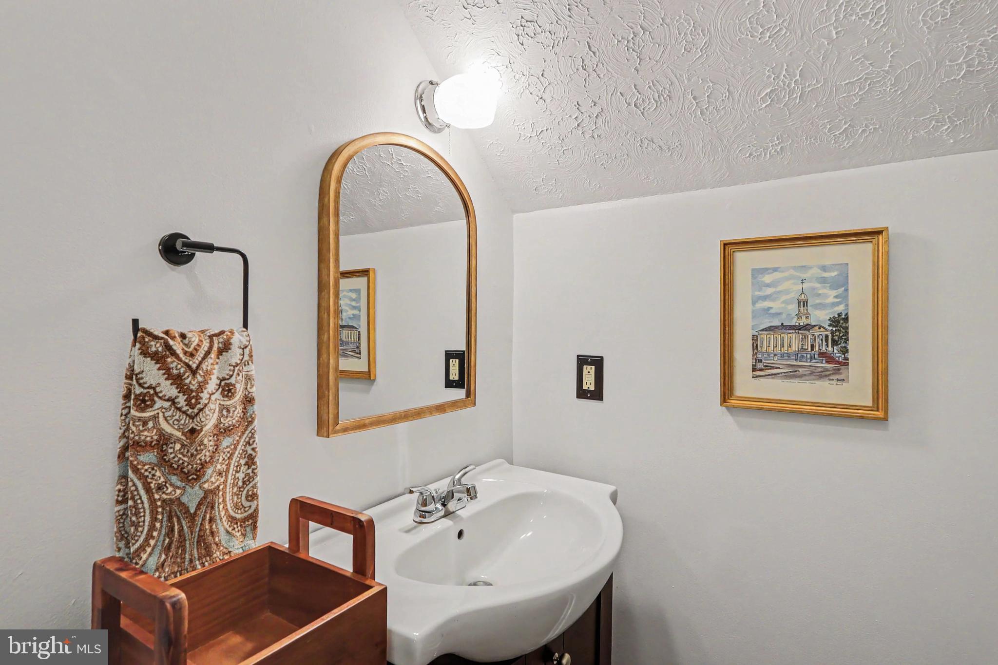 6493 Balls Mill Road Midland, VA 22728 - Photo 36 of 53 Apartment Bath