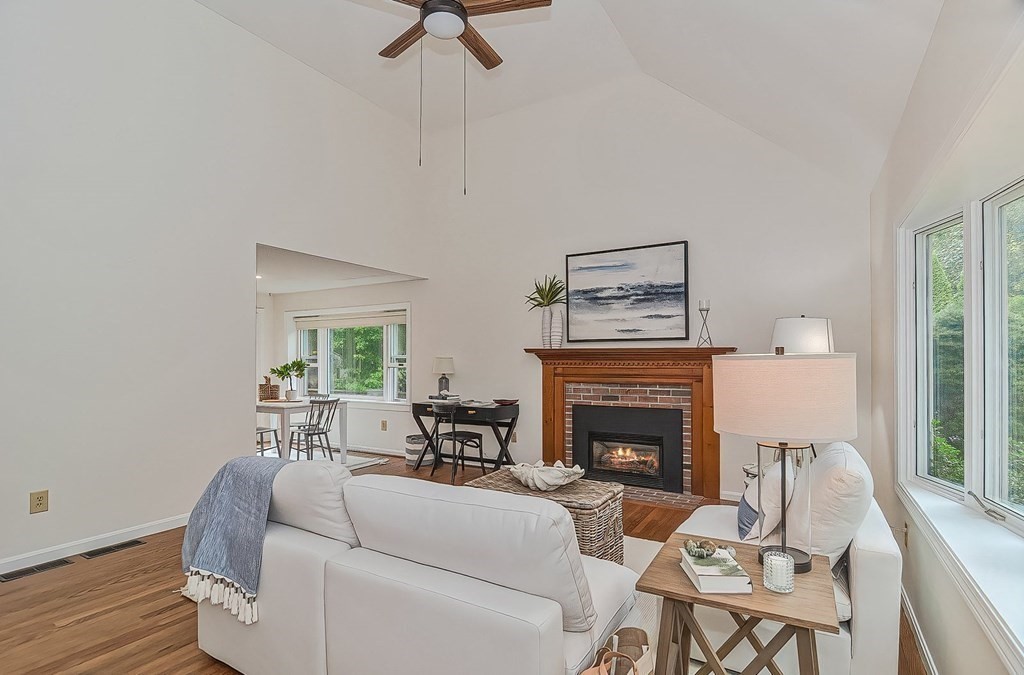 203 Zeno Crocker Road Centerville, MA 02632 - Photo 6 of 32 Gallery Image 6