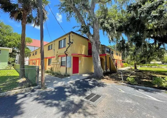 $1,095 | 706 South Doctor Martin Luther King Junior Boulevard, Unit A3, Daytona Beach, FL 32114