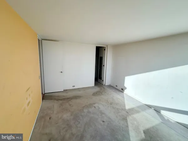 $138,000 | 4000 North Charles Street, Unit 1510, Baltimore, MD 21218