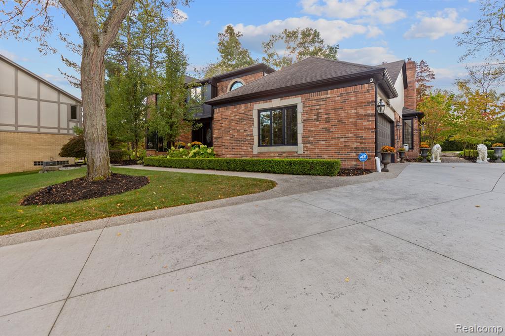 2599 Munster Road Rochester Hills, MI 48309 - Photo 55 of 58