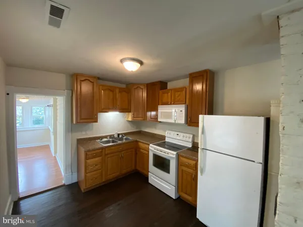 $1,645 | 320 Wolfe Street, Unit A, Fredericksburg, VA 22401