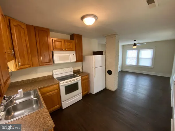 $1,645 | 320 Wolfe Street, Unit A, Fredericksburg, VA 22401