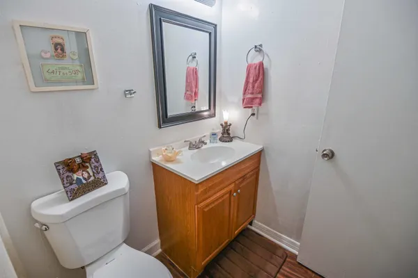 $1,049 | 809 California Street, Unit 4, Tallahassee, FL 32304