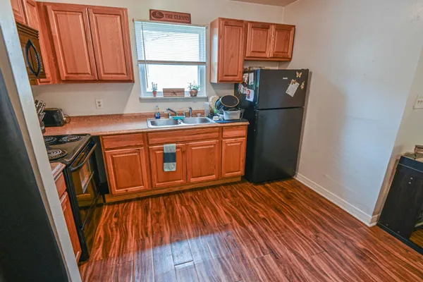 $1,049 | 809 California Street, Unit 4, Tallahassee, FL 32304