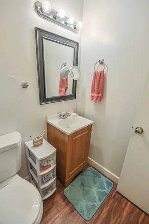 $1,049 | 809 California Street, Unit 4, Tallahassee, FL 32304