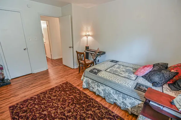 $1,049 | 809 California Street, Unit 4, Tallahassee, FL 32304