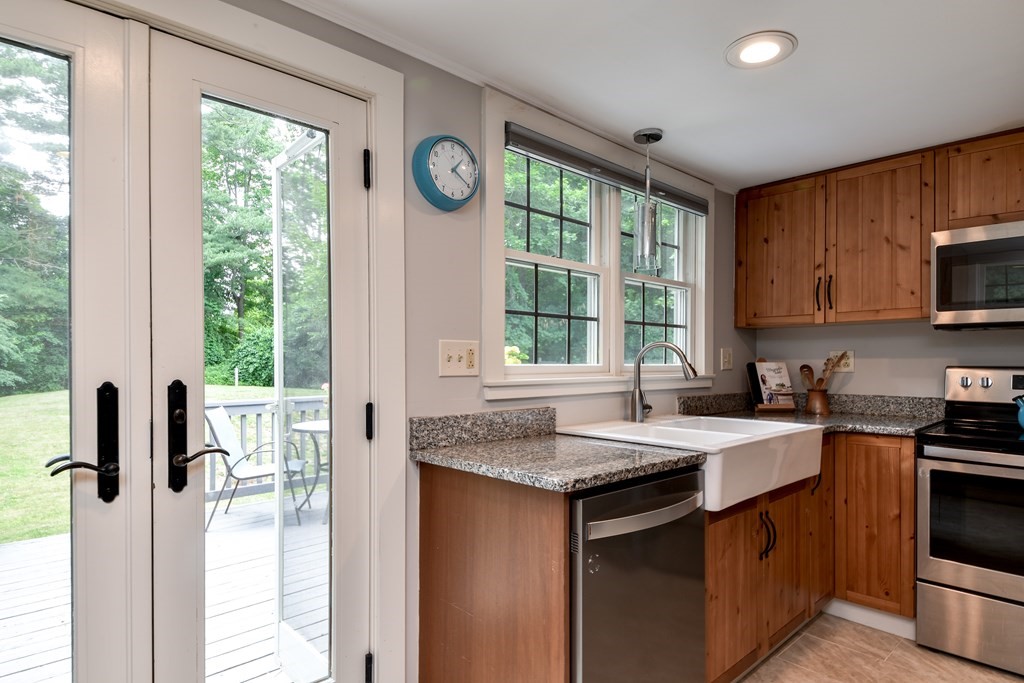 12 Curtis Road Hopkinton, MA 01748 - Photo 13 of 33 Gallery Image 13
