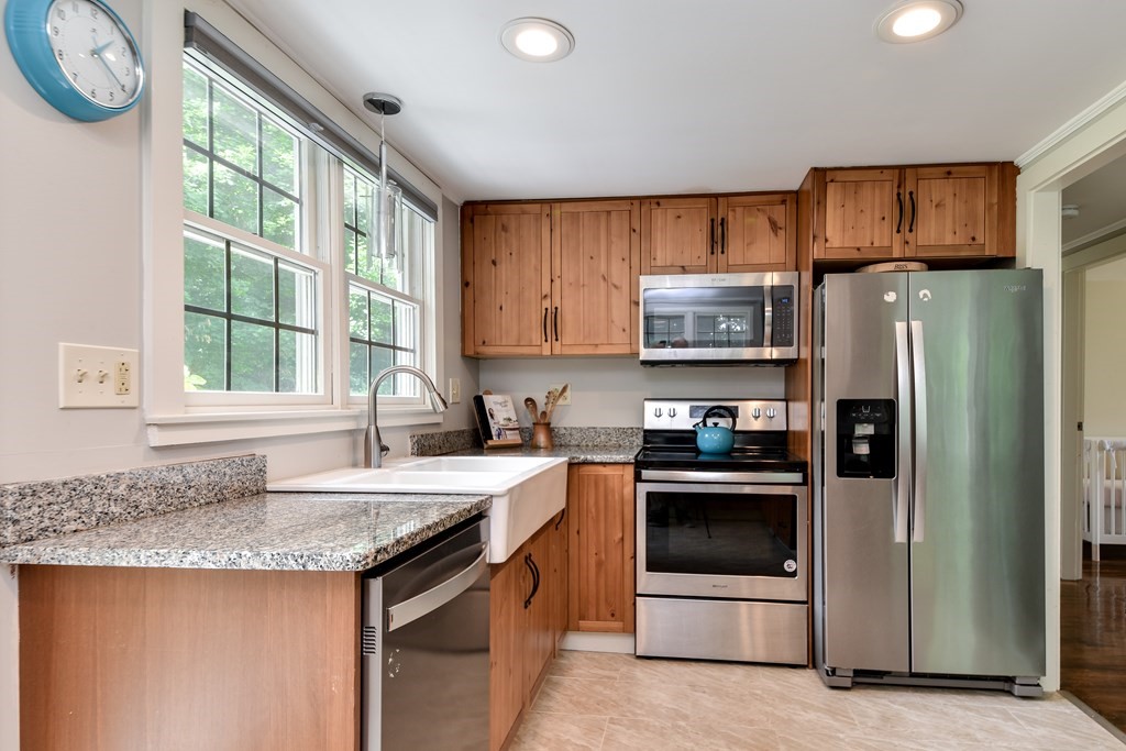 12 Curtis Road Hopkinton, MA 01748 - Photo 14 of 33 Gallery Image 14