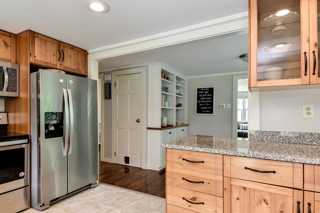 12 Curtis Road Hopkinton, MA 01748 - Photo 15 of 33 Gallery Image 15