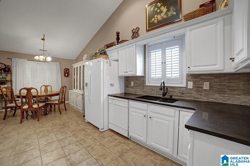 109 Summer Crest Alabaster, AL 35007 - Photo 7 of 24