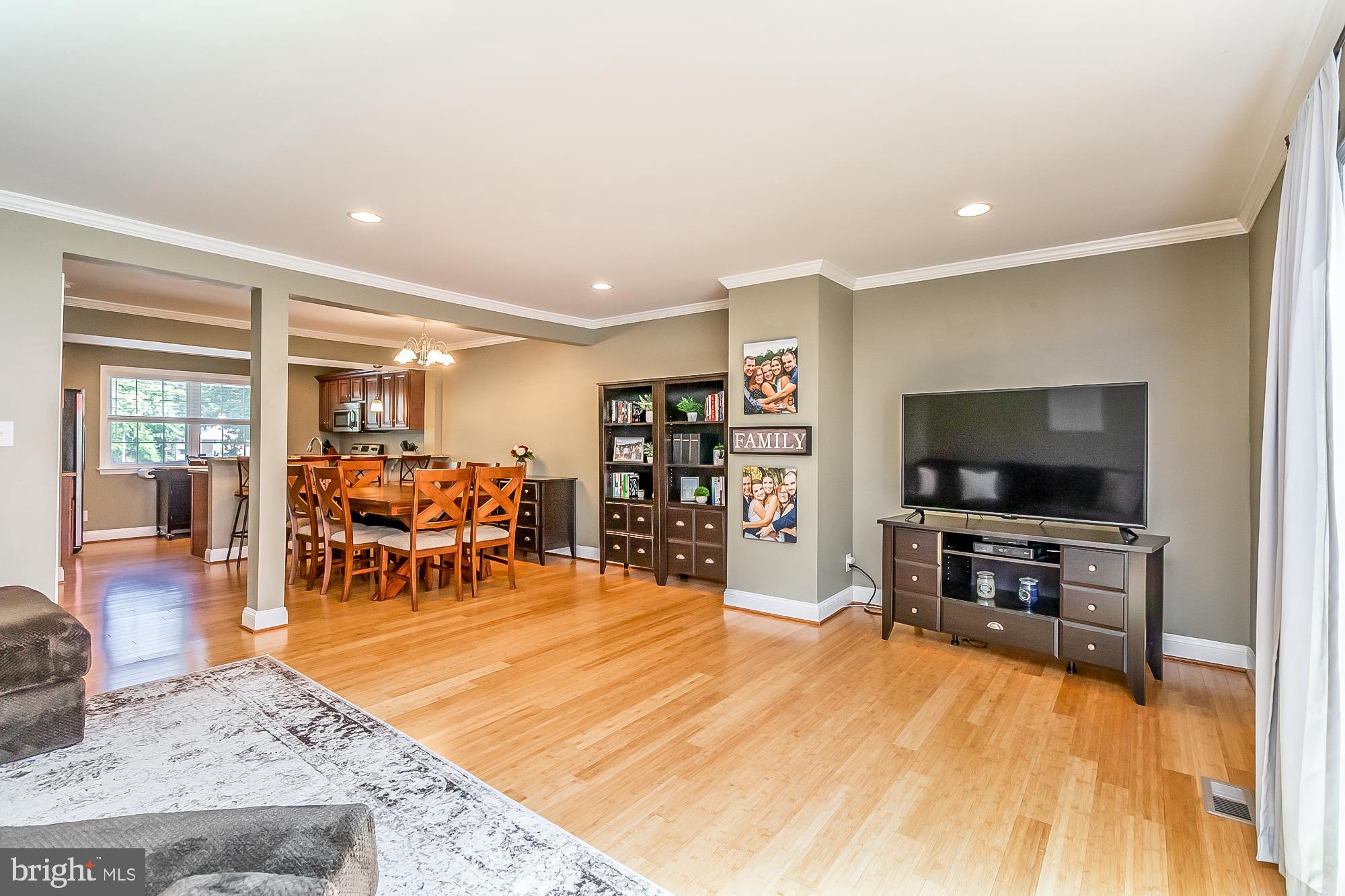 9705 Parkland Road Baltimore, MD 21234 - Photo 14 of 44 Enough space for everyone!