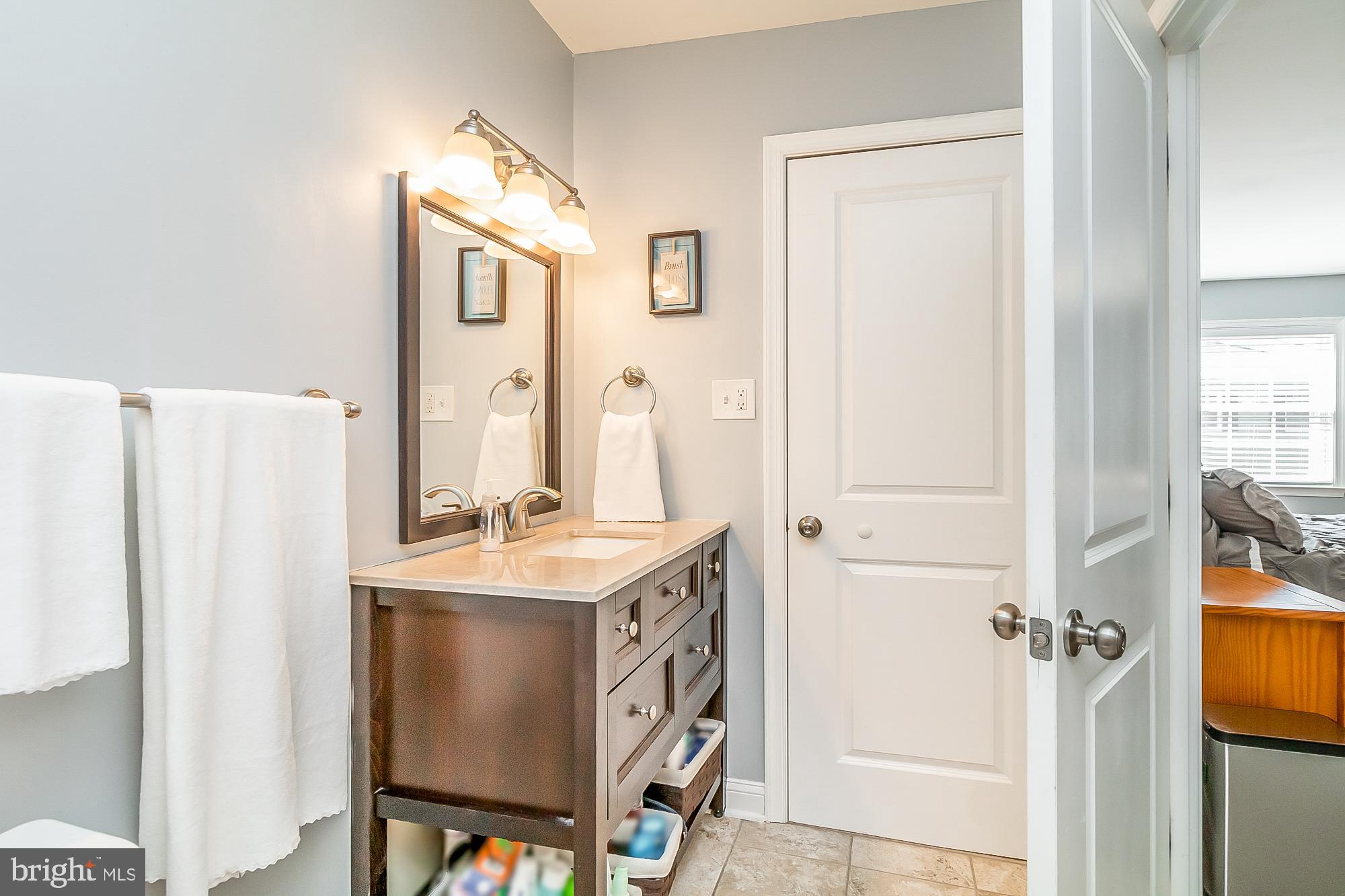 9705 Parkland Road Baltimore, MD 21234 - Photo 30 of 44 Primary suite bath