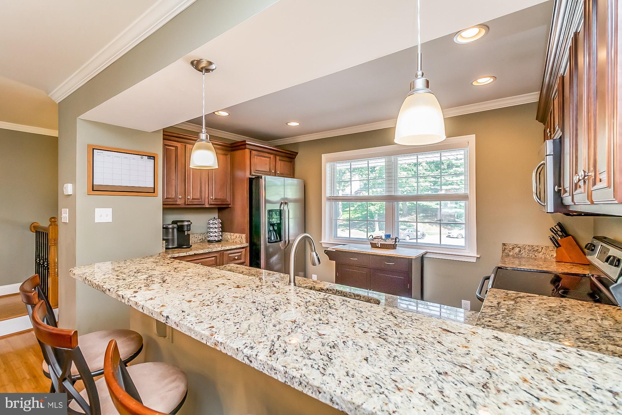 9705 Parkland Road Baltimore, MD 21234 - Photo 4 of 44 Open to living space - great for casual dining