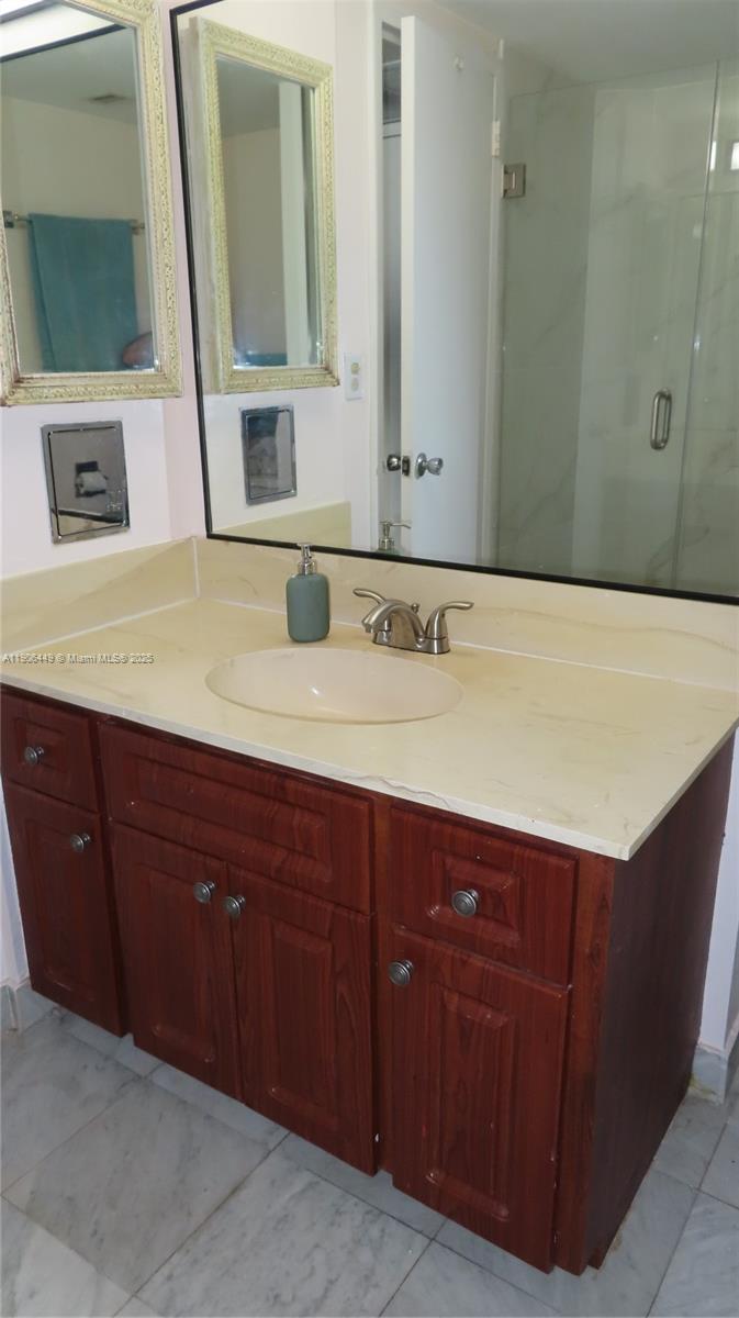 5701 Collins Avenue, Unit 511 Miami Beach, FL 33140 - Photo 20 of 51