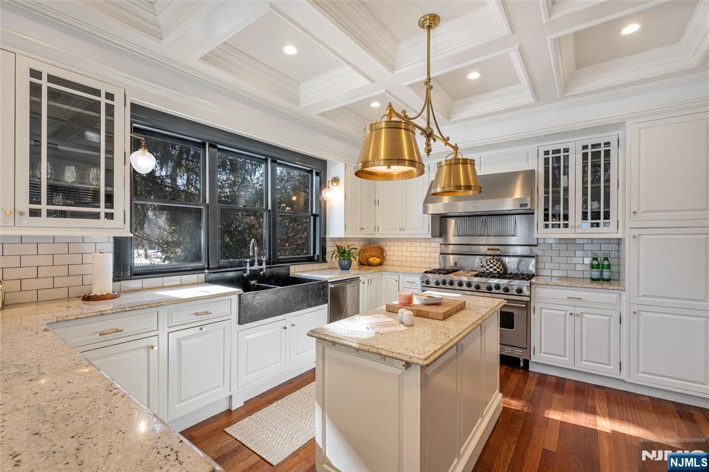 317 Prospect Street Ridgewood, NJ 07450 - Photo 12 of 50