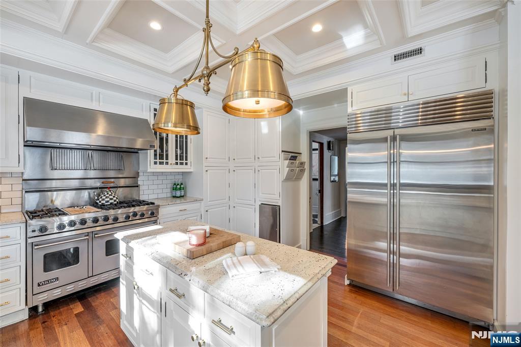 317 Prospect Street Ridgewood, NJ 07450 - Photo 13 of 50