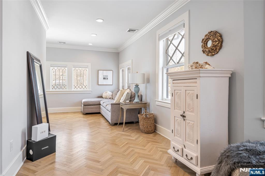 317 Prospect Street Ridgewood, NJ 07450 - Photo 24 of 50