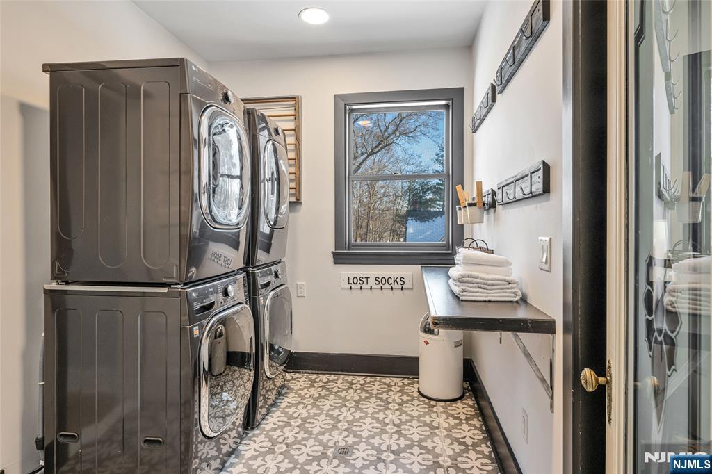 317 Prospect Street Ridgewood, NJ 07450 - Photo 33 of 50