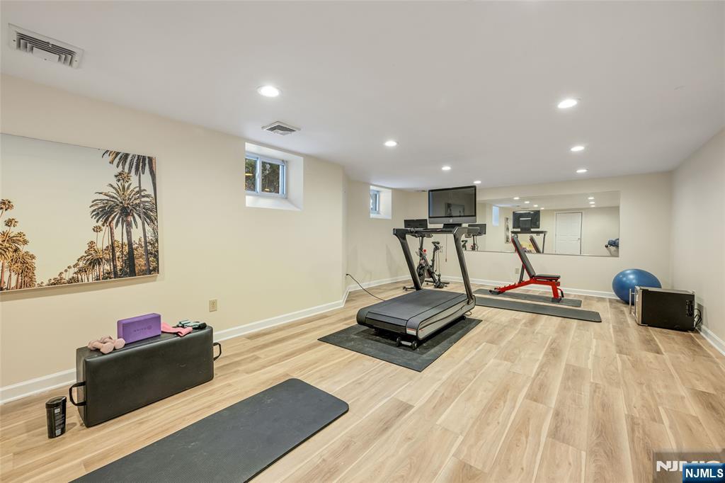 317 Prospect Street Ridgewood, NJ 07450 - Photo 39 of 50