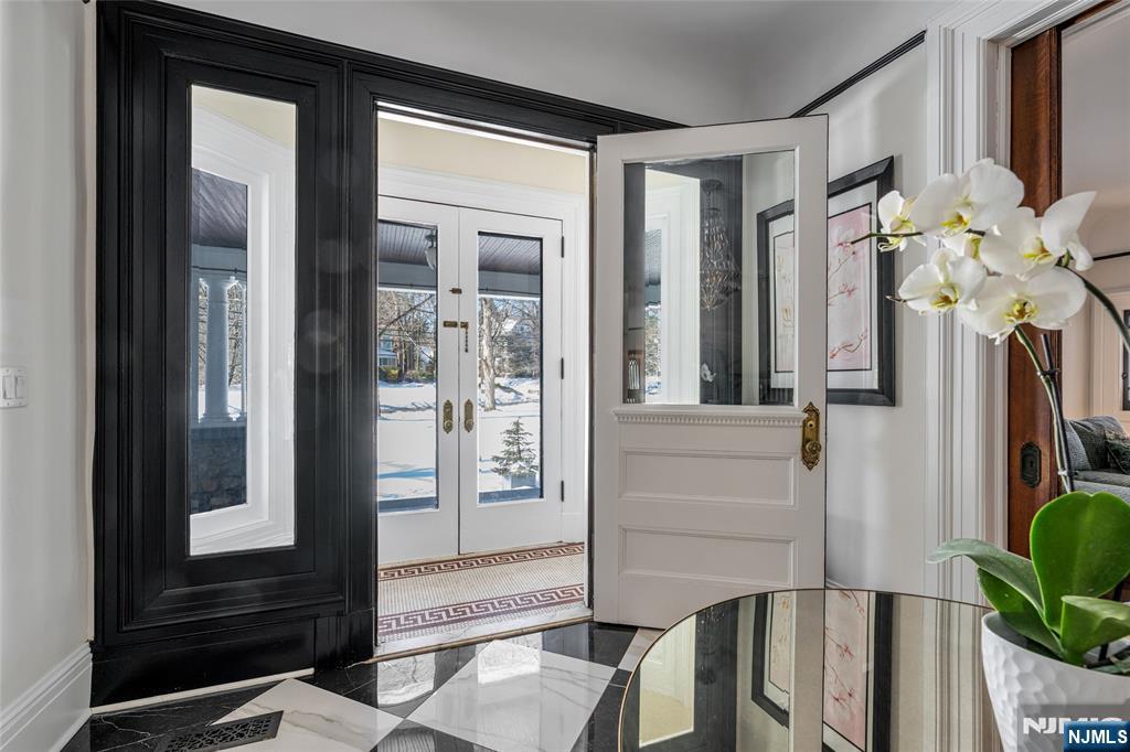 317 Prospect Street Ridgewood, NJ 07450 - Photo 7 of 50